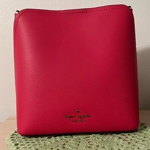 HOT PINK KATE SPADE CROSSBODY.